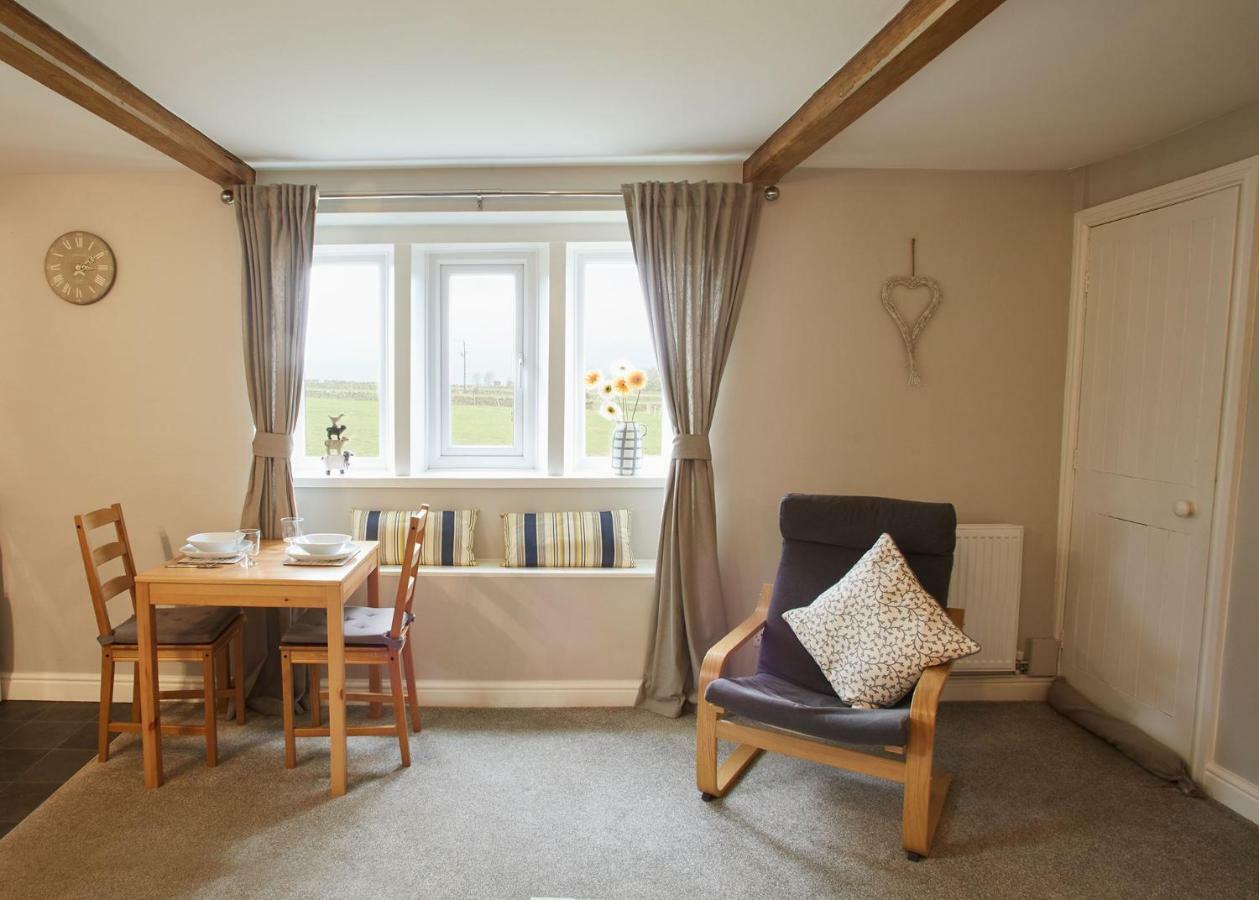 Host&Stay - Cosy Cottage Emley Exteriör bild