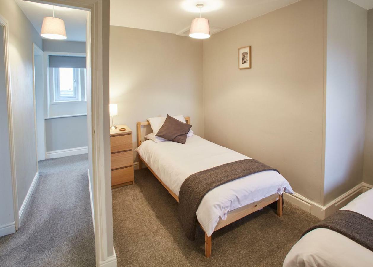 Host&Stay - Cosy Cottage Emley Exteriör bild