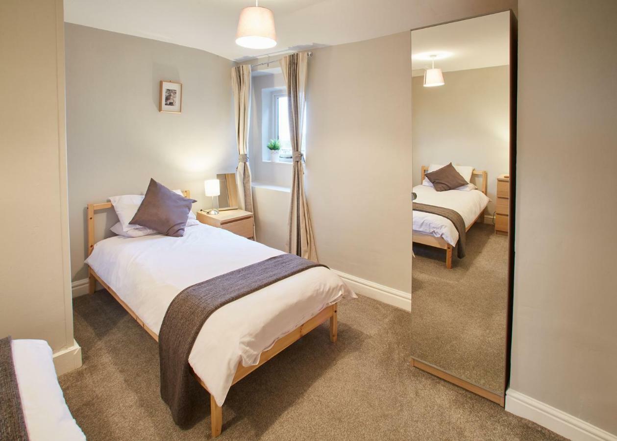 Host&Stay - Cosy Cottage Emley Exteriör bild